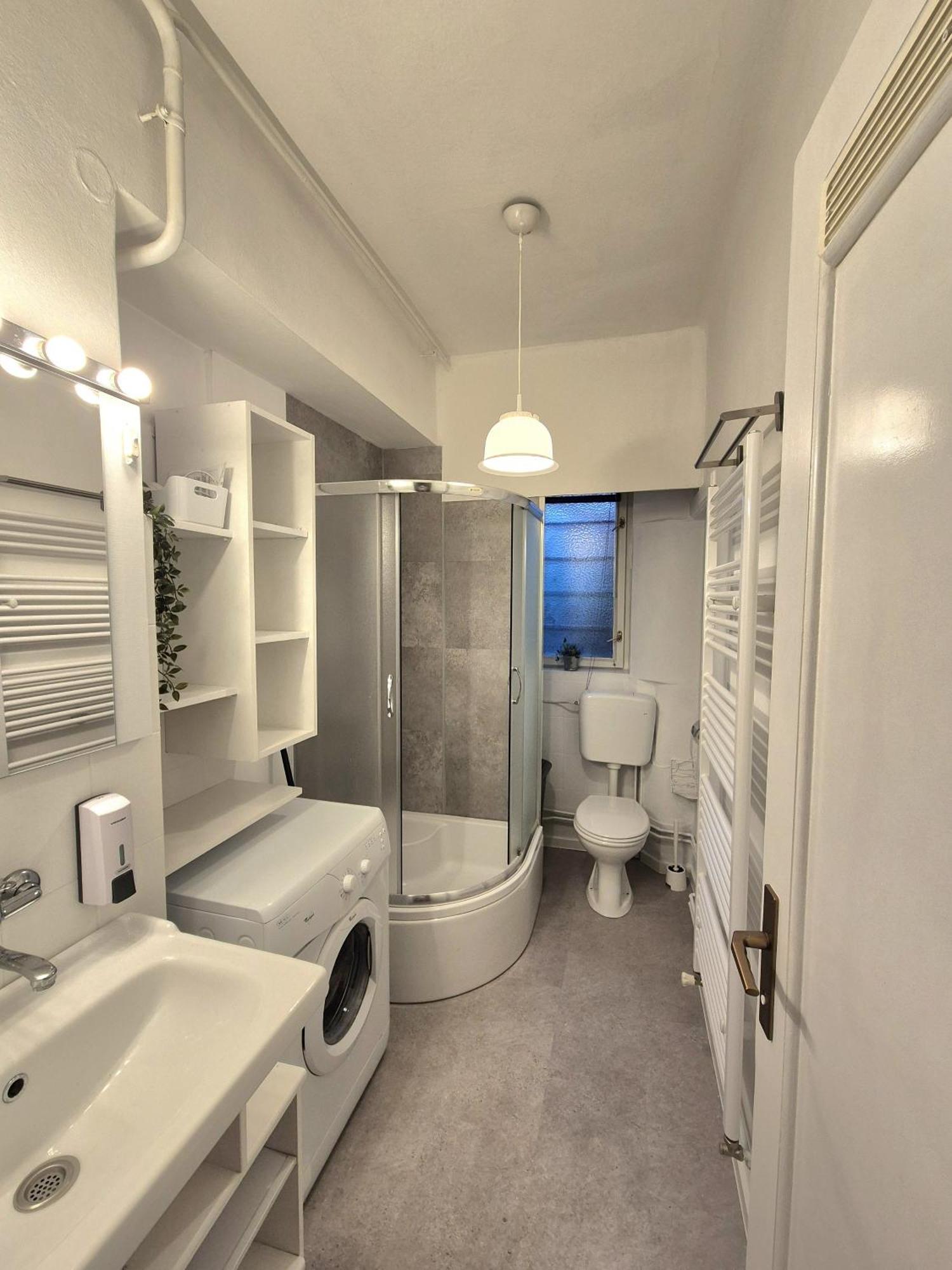 West Capital - Free Private Parking Apartman Zágráb Kültér fotó